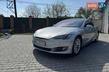 Ліфтбек Tesla Model S 2017 в 
