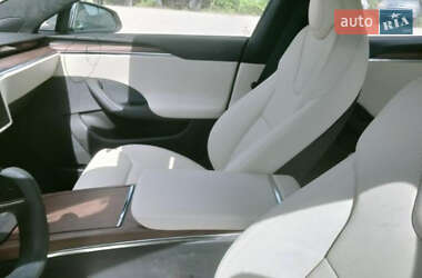 Лифтбек Tesla Model S 2021 в 