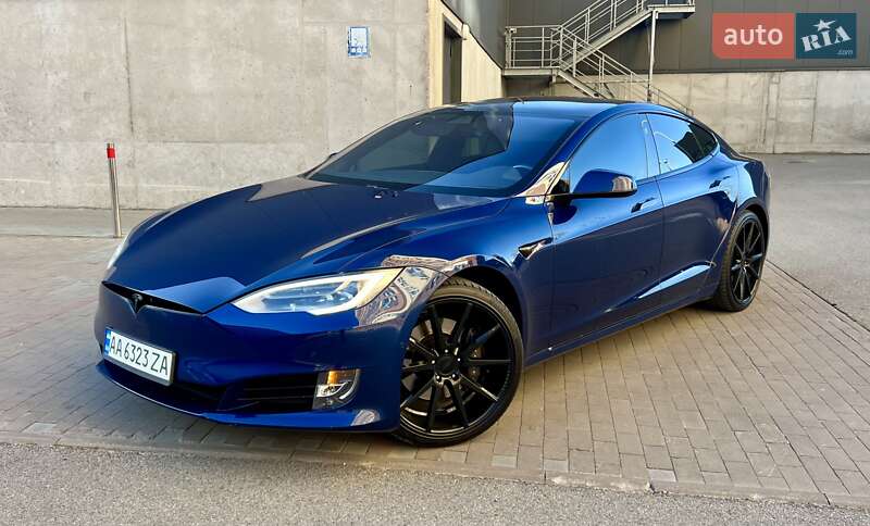 Tesla Model S 2017