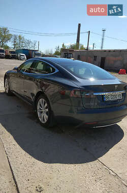 Лифтбек Tesla Model S 2016 в 