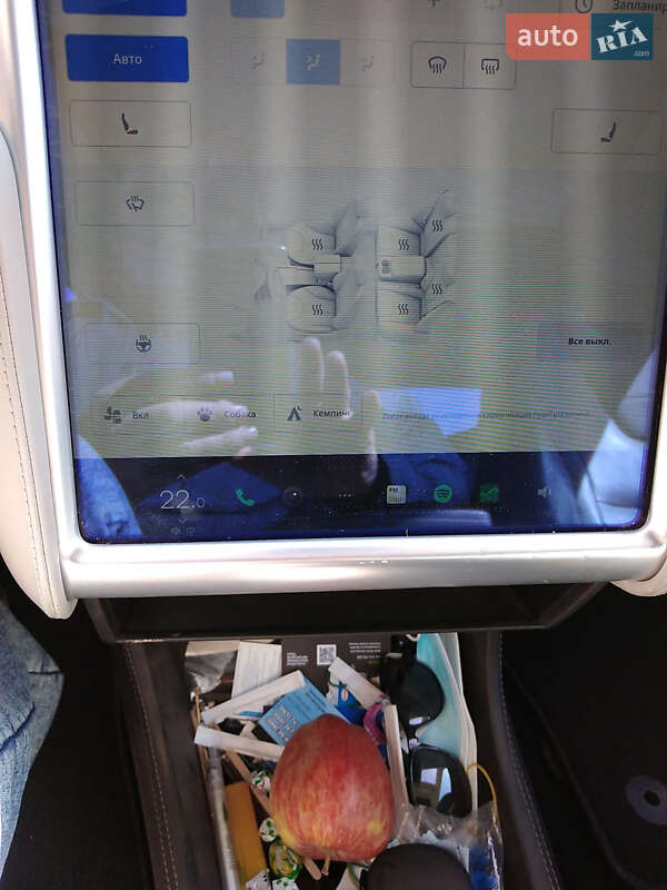 Лифтбек Tesla Model S 2016 в Николаеве