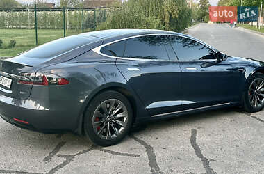 Ліфтбек Tesla Model S 2018 в 