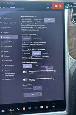 Лифтбек Tesla Model S 2016 в 
