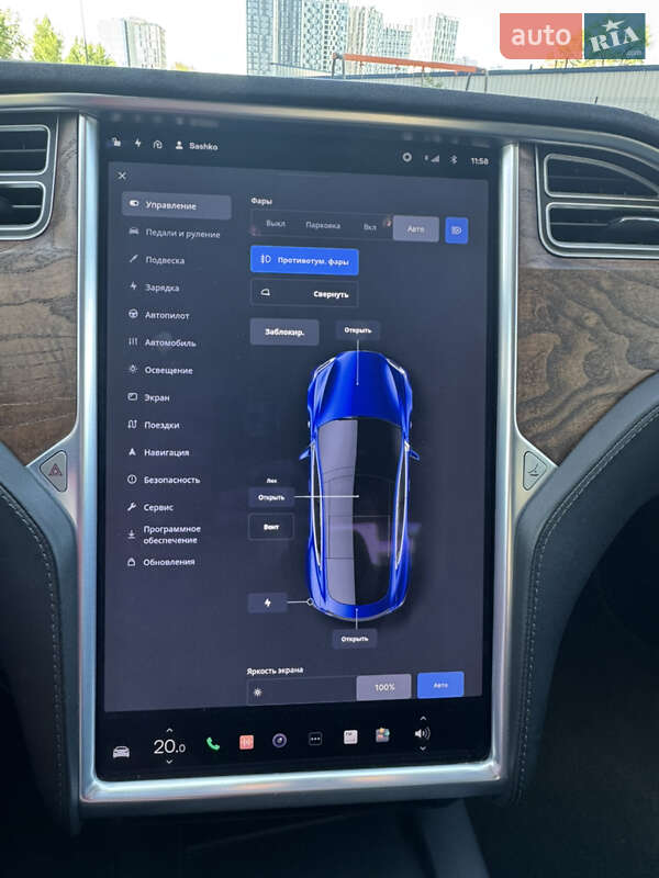 Лифтбек Tesla Model S 2016 в Киеве