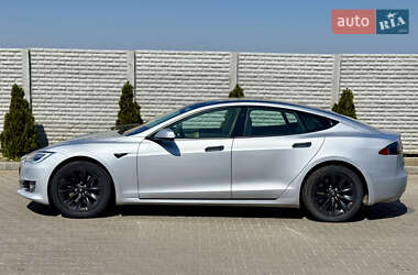 Лифтбек Tesla Model S 2018 в 