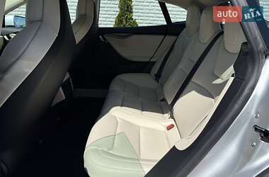 Лифтбек Tesla Model S 2018 в 