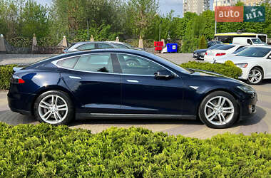 Ліфтбек Tesla Model S 2015 в 