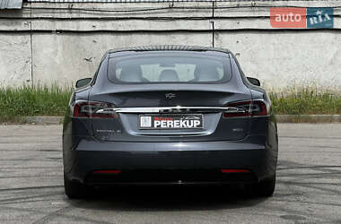 Лифтбек Tesla Model S 2017 в 