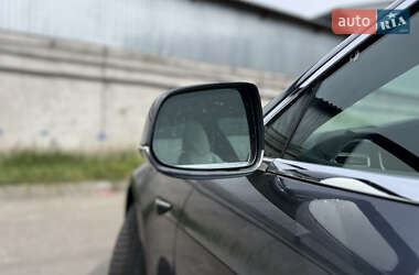 Лифтбек Tesla Model S 2017 в 