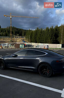 Лифтбек Tesla Model S 2016 в 