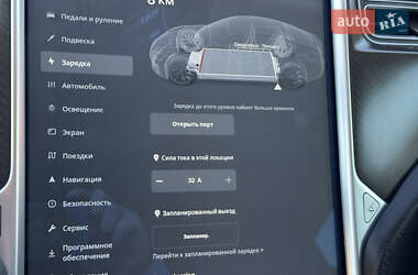 Лифтбек Tesla Model S 2013 в 