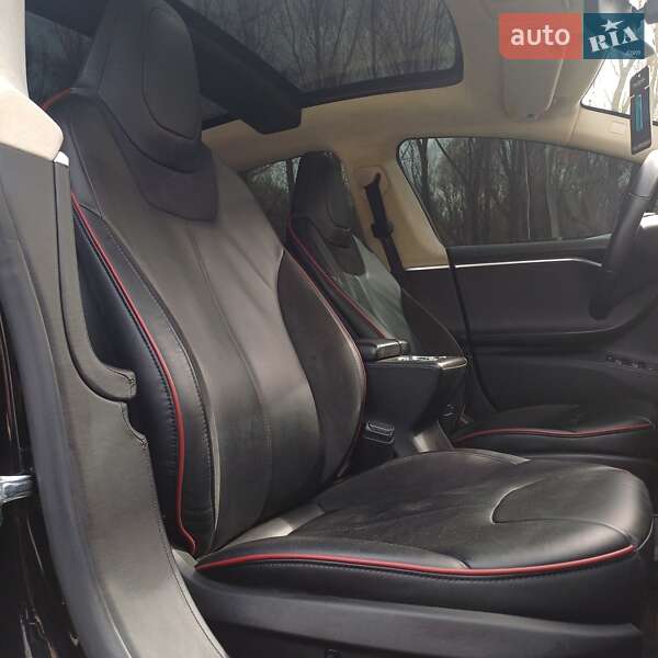 Лифтбек Tesla Model S 2013 в Хмельницком