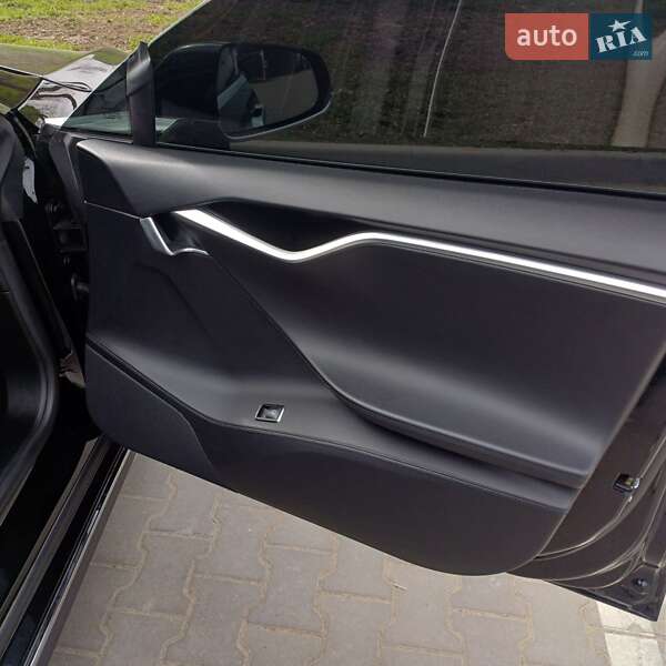 Лифтбек Tesla Model S 2013 в Хмельницком