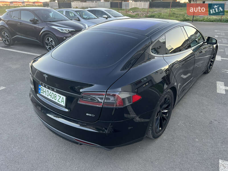 Лифтбек Tesla Model S 2015 в Одессе