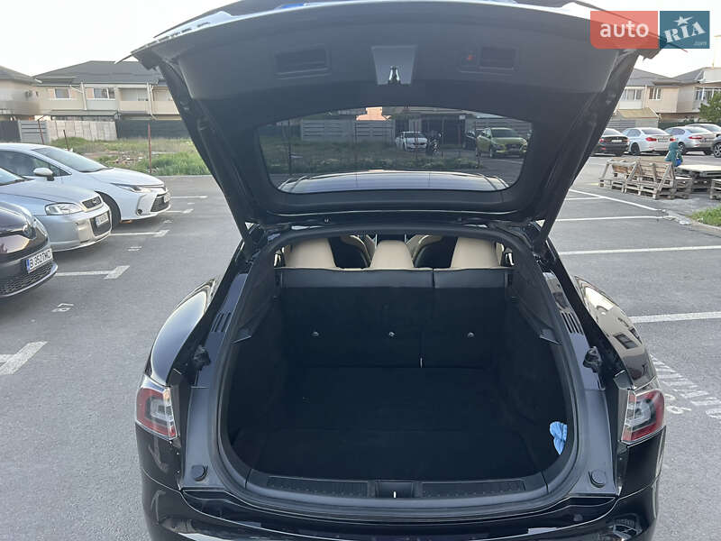 Лифтбек Tesla Model S 2015 в Одессе