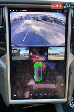 Ліфтбек Tesla Model S 2018 в 