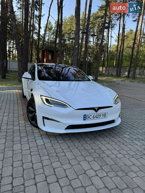 Лифтбек Tesla Model S 2021 в Львове