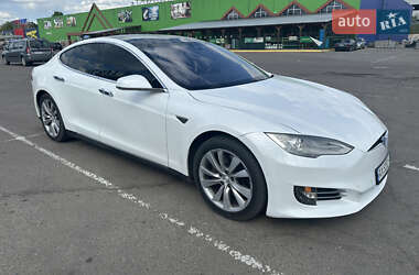 Лифтбек Tesla Model S 2016 в Харькове