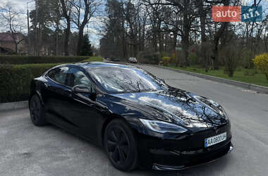 Лифтбек Tesla Model S 2022 в Киеве