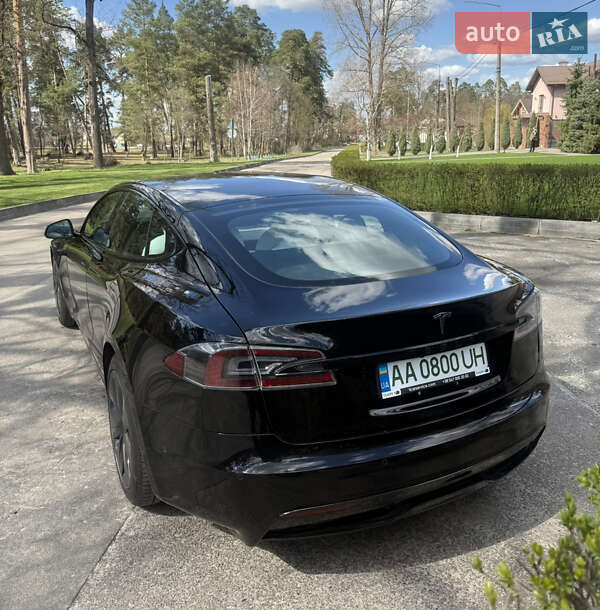 Лифтбек Tesla Model S 2022 в Киеве