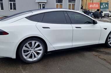 Ліфтбек Tesla Model S 2017 в 
