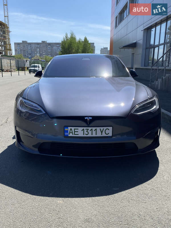 Лифтбек Tesla Model S 2022 в 
