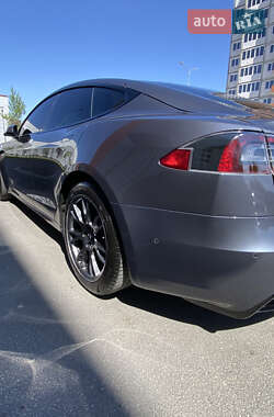Лифтбек Tesla Model S 2022 в 