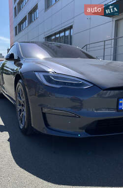 Лифтбек Tesla Model S 2022 в 