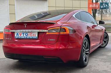 Ліфтбек Tesla Model S 2017 в 