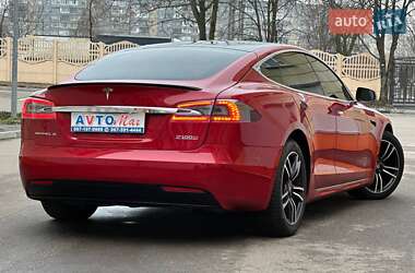 Ліфтбек Tesla Model S 2017 в 