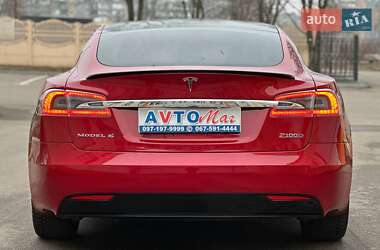 Ліфтбек Tesla Model S 2017 в 
