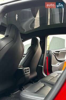 Ліфтбек Tesla Model S 2017 в 