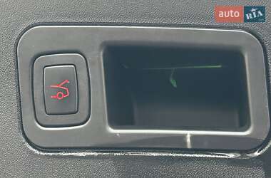 Ліфтбек Tesla Model S 2017 в 