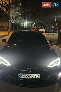 Лифтбек Tesla Model S 2016 в 