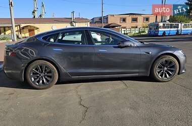 Лифтбек Tesla Model S 2019 в 