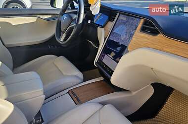 Лифтбек Tesla Model S 2019 в 