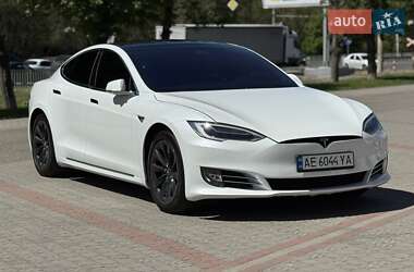 Лифтбек Tesla Model S 2018 в Днепре