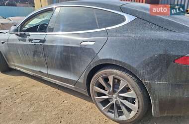 Лифтбек Tesla Model S 2018 в 