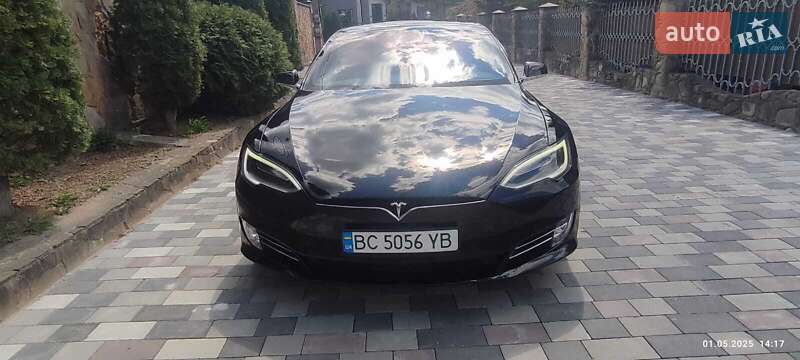 Ліфтбек Tesla Model S 2017 в Львові фото 8 Ліфтбек Tesla Model S 2017 в Львові