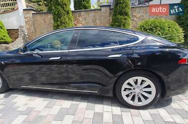 Ліфтбек Tesla Model S 2017 в 