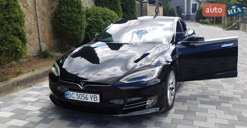 Ліфтбек Tesla Model S 2017 в Львові фото 18 Ліфтбек Tesla Model S 2017 в Львові