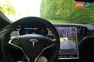Ліфтбек Tesla Model S 2017 в Львові фото 20 Ліфтбек Tesla Model S 2017 в Львові