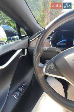 Ліфтбек Tesla Model S 2017 в Львові фото 22 Ліфтбек Tesla Model S 2017 в Львові