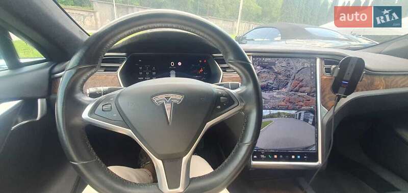Ліфтбек Tesla Model S 2017 в Львові фото 26 Ліфтбек Tesla Model S 2017 в Львові