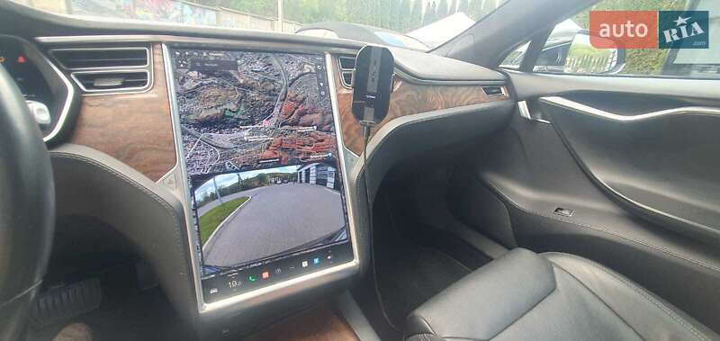 Ліфтбек Tesla Model S 2017 в Львові фото 29 Ліфтбек Tesla Model S 2017 в Львові