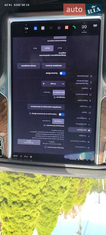 Ліфтбек Tesla Model S 2017 в Львові фото 45 Ліфтбек Tesla Model S 2017 в Львові