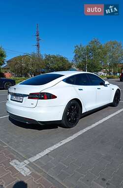 Ліфтбек Tesla Model S 2015 в 