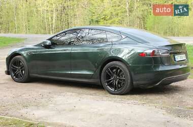 Лифтбек Tesla Model S 2015 в 