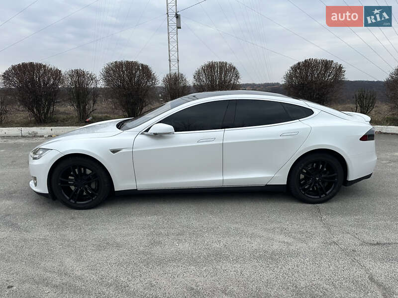 Лифтбек Tesla Model S 2013 в Киеве фото 3 Лифтбек Tesla Model S 2013 в Киеве