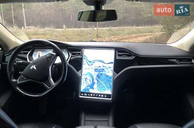 Лифтбек Tesla Model S 2014 в 